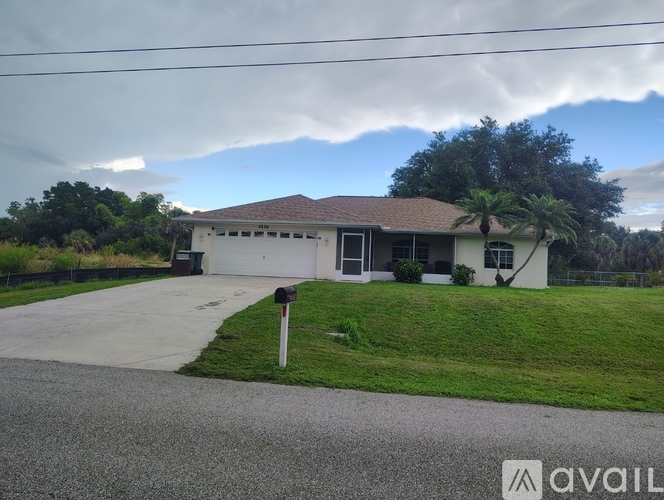 2836 Cadiz Street 3 Beds Single Family Home for Rent - Photo gallery 1