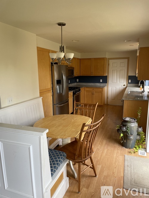 7507 Village Drive 3 Beds Single Family Home for Rent - Photo gallery 3