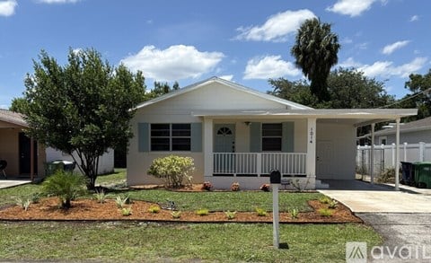 1014 East Okaloosa Avenue 3 Beds Apartment for Rent
