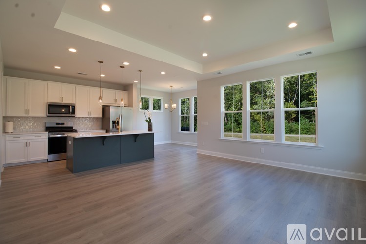 426 Queenview Ln 3 Beds Single Family Home for Rent - Photo gallery 2