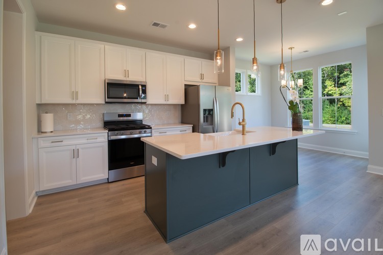 426 Queenview Ln 3 Beds Single Family Home for Rent - Photo gallery 3