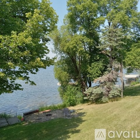 1902 East Lake Geneva Road Northeast 1 Apartment for Rent