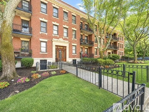 1758 Commonwealth Ave 1 Apartment for Rent