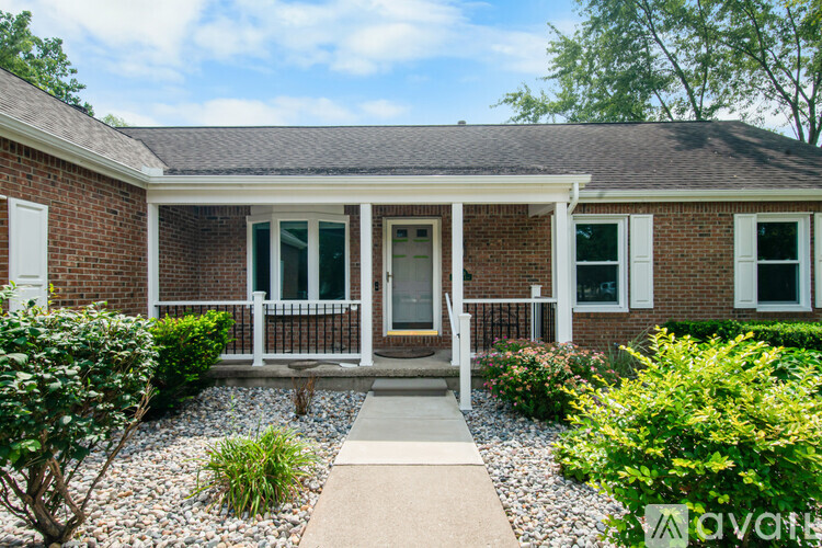 1511 Fall Creek Lane 3 Beds Single Family Home for Rent - Photo gallery 2