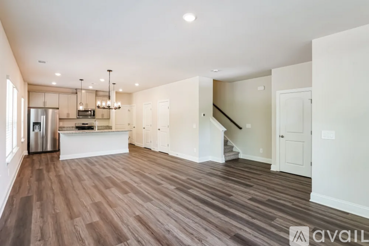 101 Maybrook Dr 3 Beds Single Family Home for Rent - Photo gallery 3