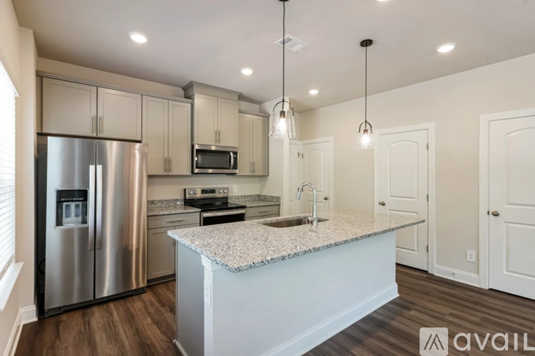 101 Maybrook Dr 3 Beds Single Family Home for Rent - Photo gallery 4