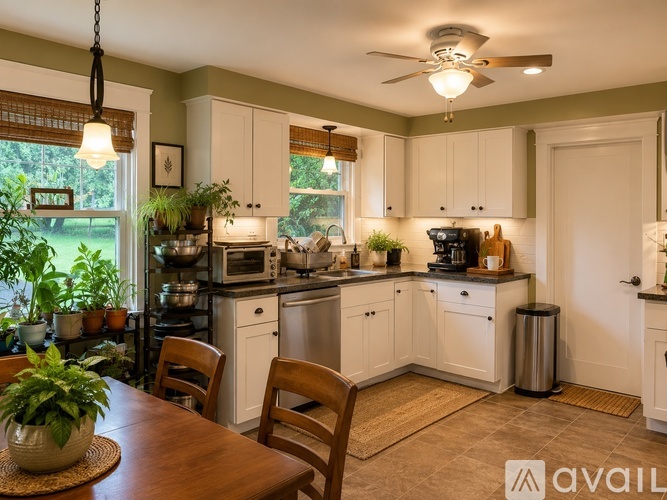 1290 W Main Rd 3 Beds Single Family Home for Rent - Photo gallery 2