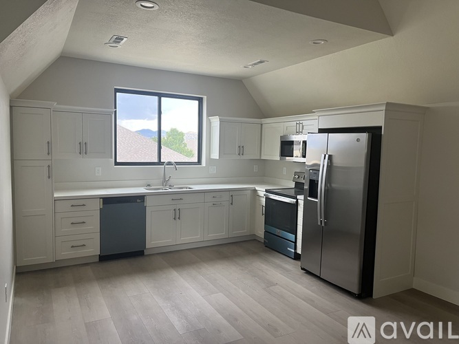 3243 North 810 East 1 Apartment for Rent - Photo gallery 3