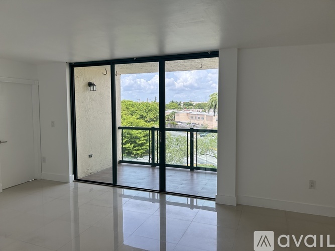 2075 Southwest 122nd Avenue 3 Beds Condo for Rent - Photo gallery 1