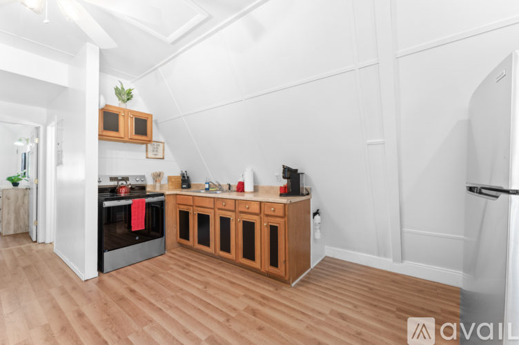 49 Lake Breeze Ln 1 Single Family Home for Rent - Photo gallery 3