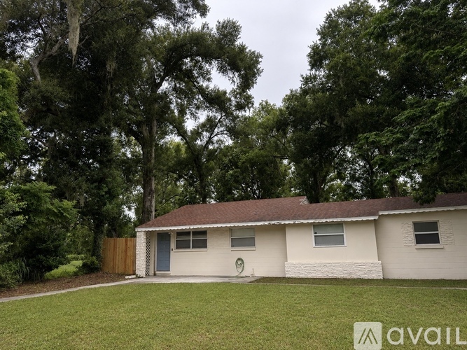 2308 East Minnehaha Street 3 Beds Single Family Home for Rent - Photo gallery 1