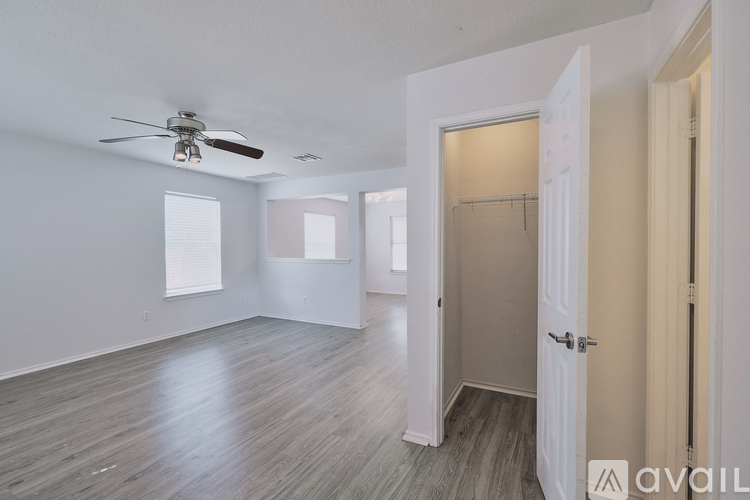9316 Rowlands Sayle Road 4 Beds Single Family Home for Rent - Photo gallery 3
