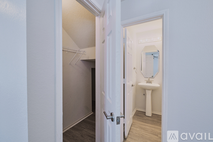 9316 Rowlands Sayle Road 4 Beds Single Family Home for Rent - Photo gallery 4