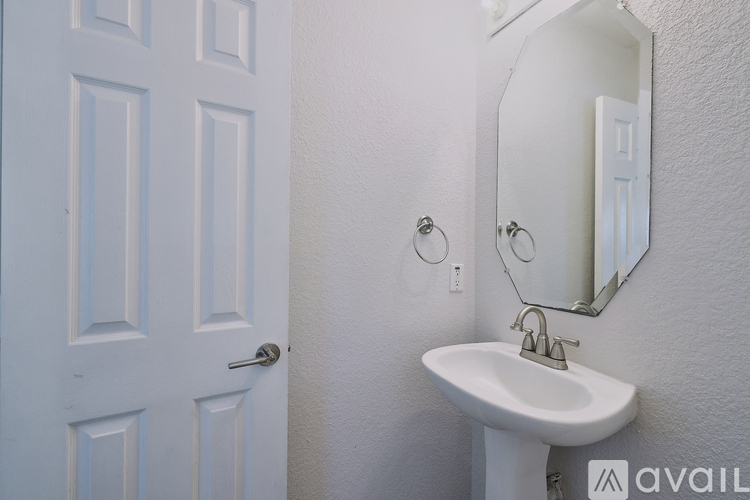 9316 Rowlands Sayle Road 4 Beds Single Family Home for Rent - Photo gallery 5