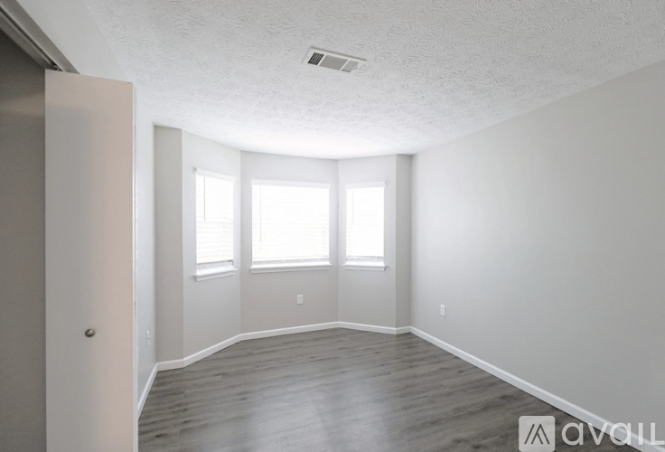 916 Beaver Grade Road 2 Beds Apartment for Rent - Photo gallery 1
