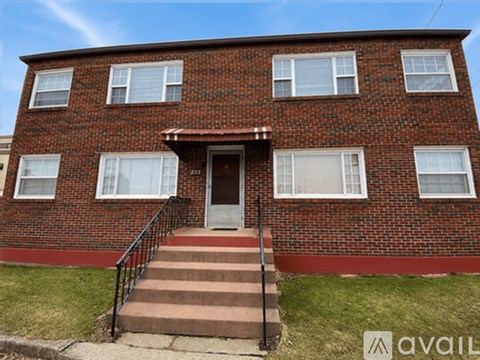 223 W Washington Ave 1 Apartment for Rent