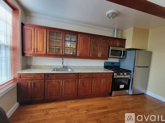 214 Moffat St 3 Beds Apartment for Rent - Photo gallery 3
