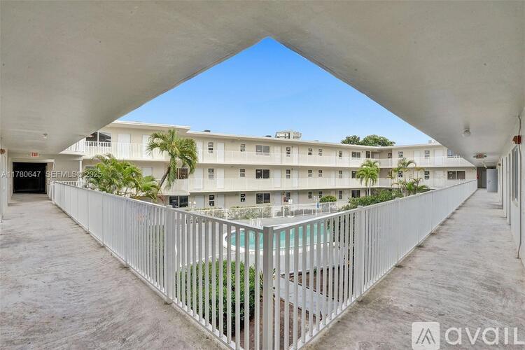 1895 Venice Park Dr 2 Beds Apartment for Rent - Photo gallery 4