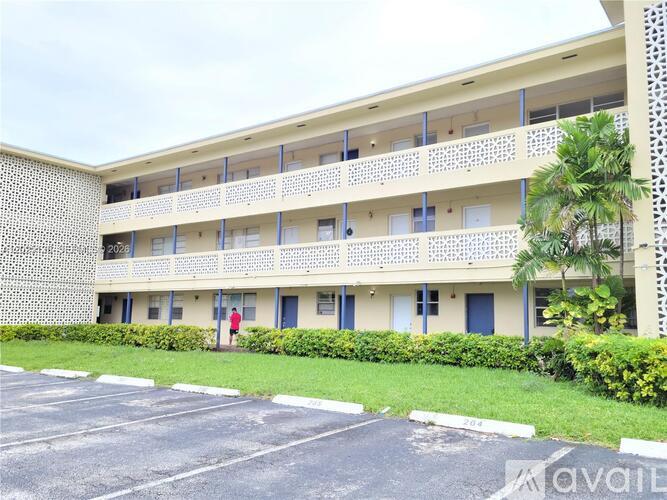 16 NE 19th Dr 2 Beds Apartment for Rent - Photo gallery 2