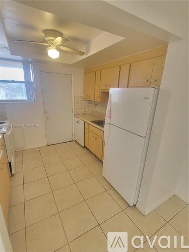16 NE 19th Dr 2 Beds Apartment for Rent - Photo gallery 4
