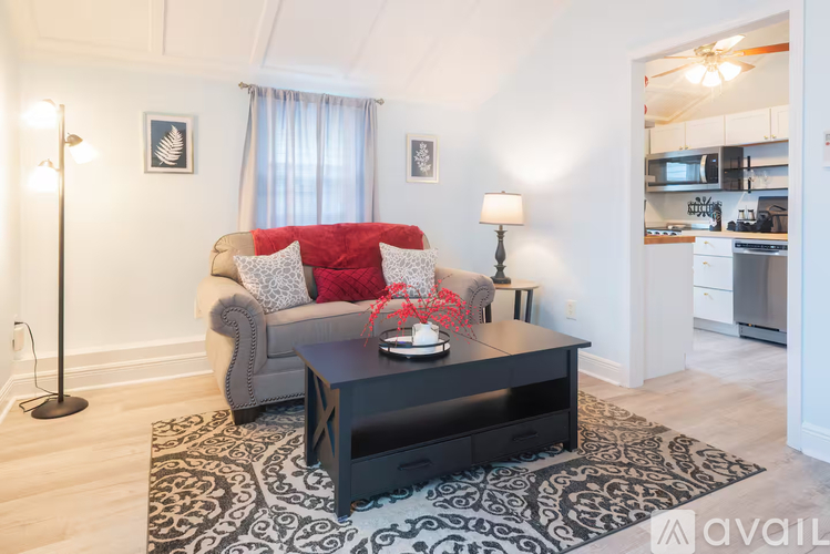 4010 Laurel Street 1 Single Family Home for Rent - Photo gallery 2