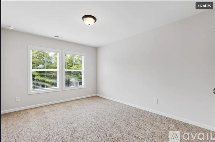 212 Westpark Drive 3 Beds Townhouse for Rent - Photo gallery 2