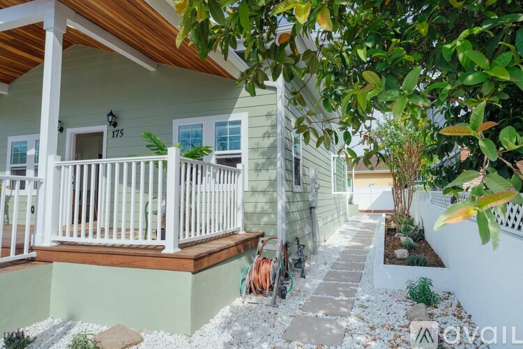 175 East Villa Street 1 Apartment for Rent - Photo gallery 2