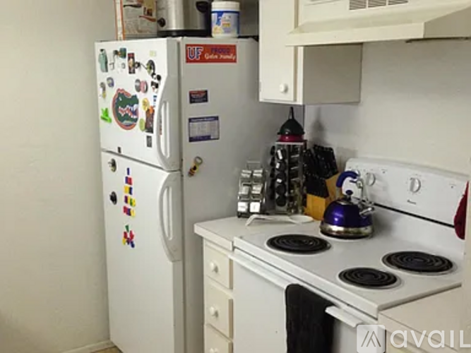 4000 Southwest 23rd Street 4 Beds Condo for Rent - Photo gallery 5