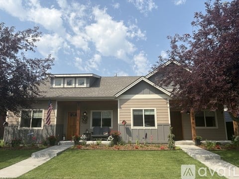 1123 Forestglen Drive 3 Beds Apartment for Rent