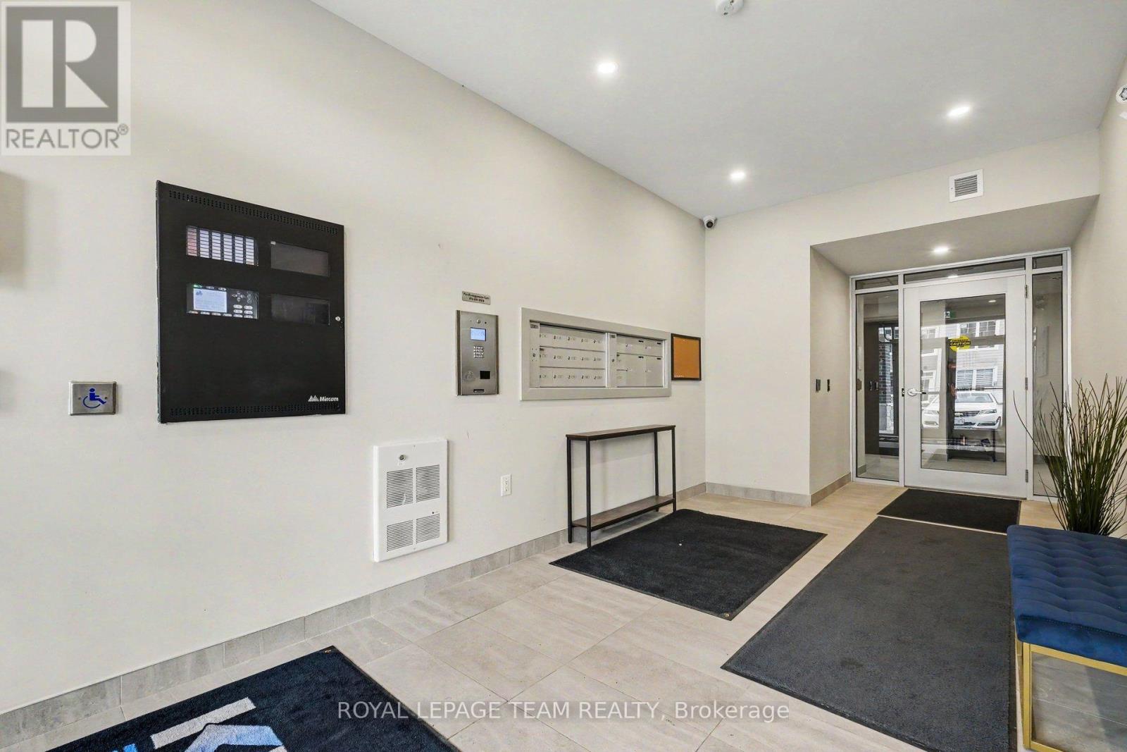 studio apartment - 306 - 5874 COUNTY RD #19 ROAD 306, North Grenville 2