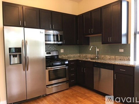 4053 N Leavitt St 3 Beds Apartment for Rent