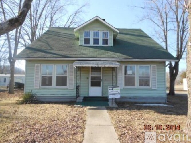 203 West Main Street 3 Beds Single Family Home for Rent - Photo gallery 1