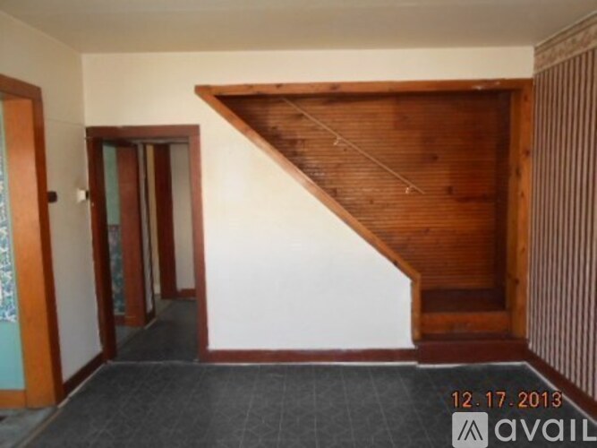 203 West Main Street 3 Beds Single Family Home for Rent - Photo gallery 3