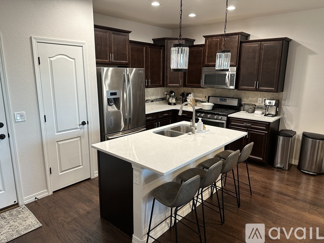 1743 Portland Gold Drive 2 Beds Townhouse for Rent - Photo gallery 2