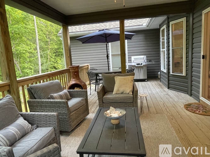 108 Lechmere Drive 3 Beds Single Family Home for Rent - Photo gallery 3