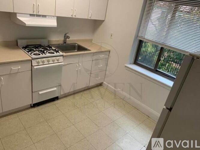 10 Forest St 1 Apartment for Rent - Photo gallery 3
