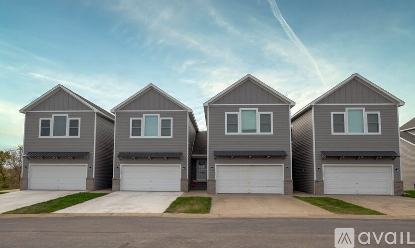 100 Cedar Path 3 Beds Single Family Home for Rent - Photo gallery 1