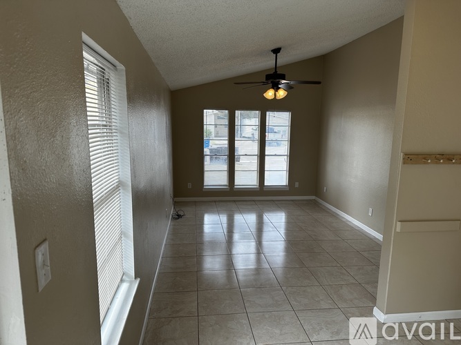 2112 Zephyr 2 Beds Apartment for Rent - Photo gallery 1