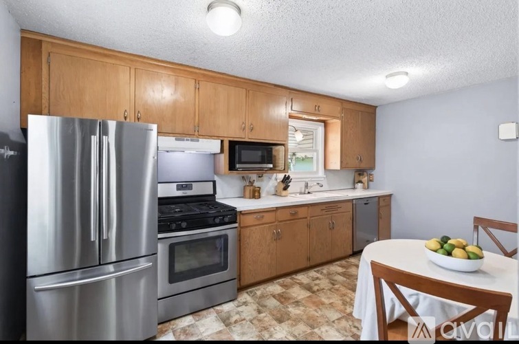 2000 County Road F East 3 Beds Single Family Home for Rent - Photo gallery 2