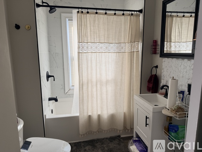 112 Lonsdale Road 3 Beds Apartment for Rent - Photo gallery 3