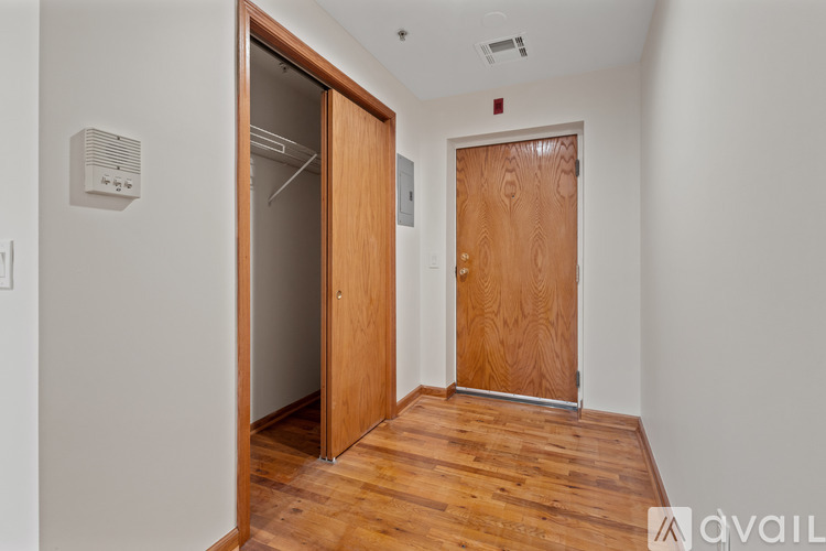 73 Essex Avenue 1 Apartment for Rent - Photo gallery 2