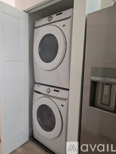533 Clara Avenue 2 Beds Apartment for Rent