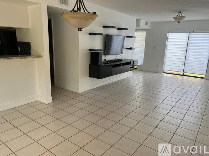 4001 S Beneva Rd 3 Beds Apartment for Rent - Photo gallery 1