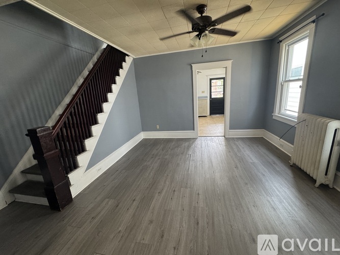 32 Alexander Street 3 Beds Single Family Home for Rent - Photo gallery 3