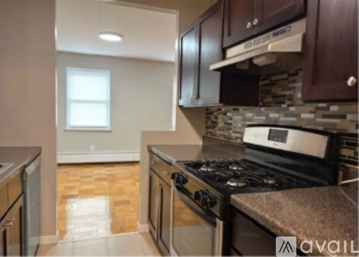 40 Zabriskie St 1 Apartment for Rent - Photo gallery 1