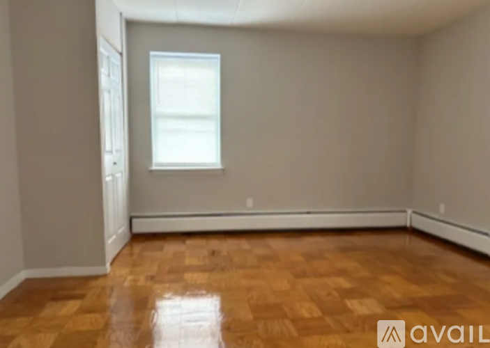 40 Zabriskie St 1 Apartment for Rent - Photo gallery 4