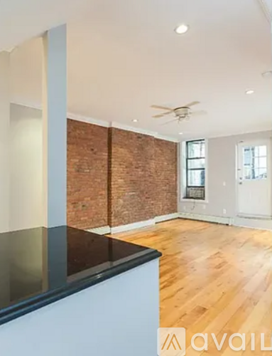 38 Avenue B 3 Beds Apartment for Rent - Photo gallery 5