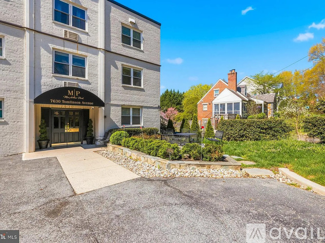 7630 Tomlinson Avenue 2 Beds Condo for Rent - Photo gallery 1