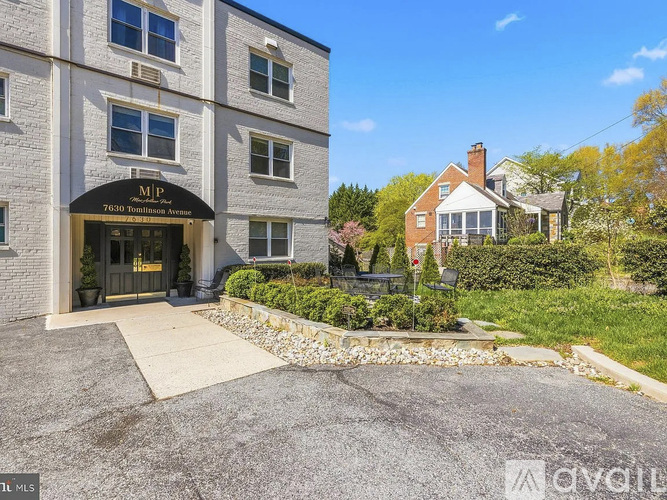 7630 Tomlinson Avenue 2 Beds Condo for Rent - Photo gallery 2