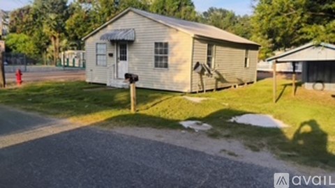 501 SW Railroad St 2 Beds Apartment for Rent